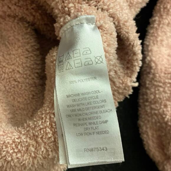 Ruby Moon Size Small Light Pink Mauve Sweater SOFT AND CUDDLY USED - Picture 3 of 11